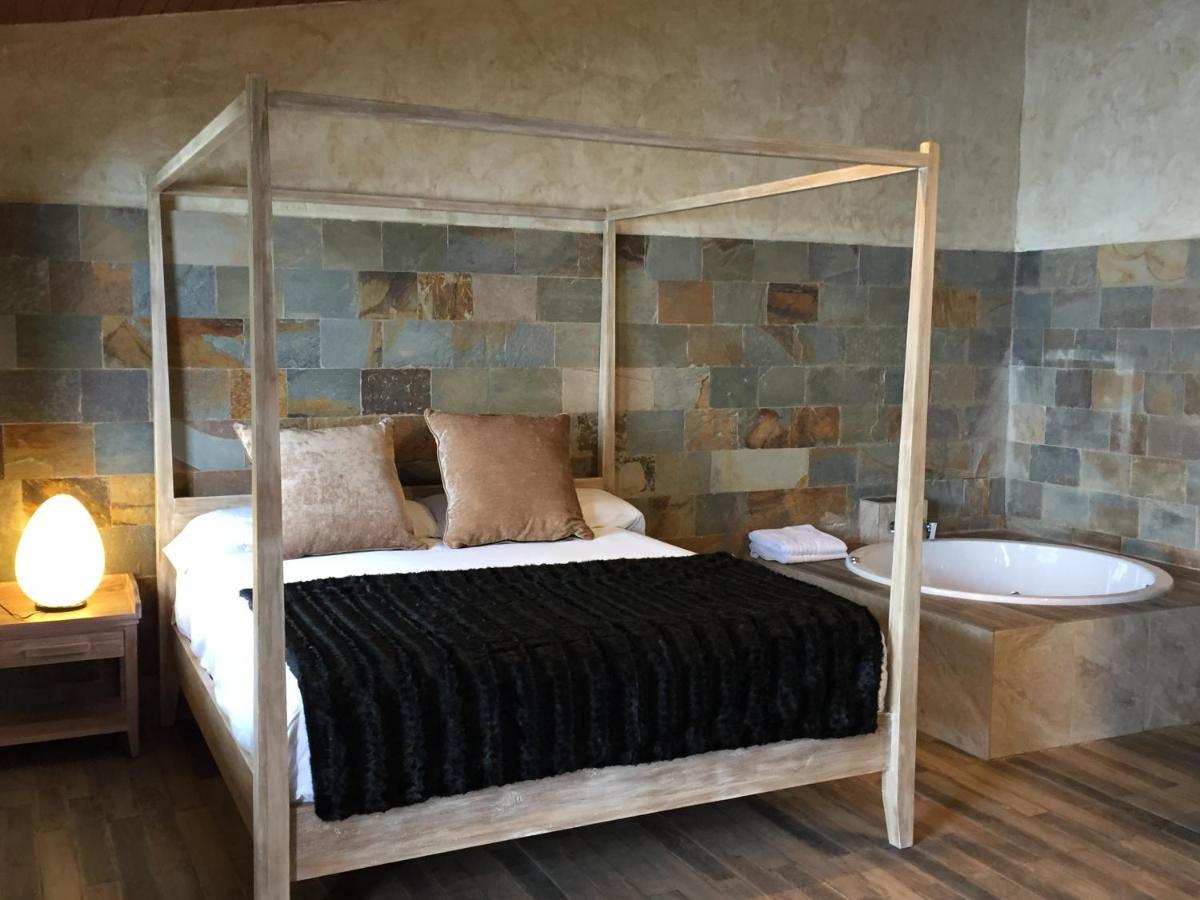 La Aldea Sonada Hotel Oviedo Eksteriør billede