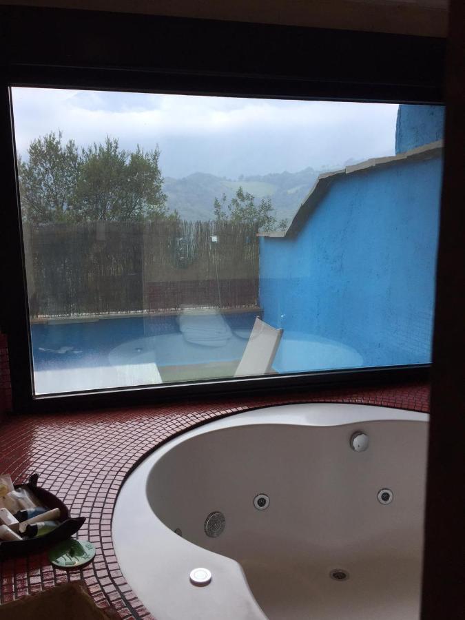 La Aldea Sonada Hotel Oviedo Eksteriør billede